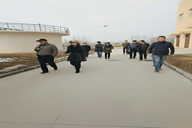 环保部“水十条”考核水污染防治督察组到新京澳门葡萄城
公司大荔县经开区污水厂检查工作