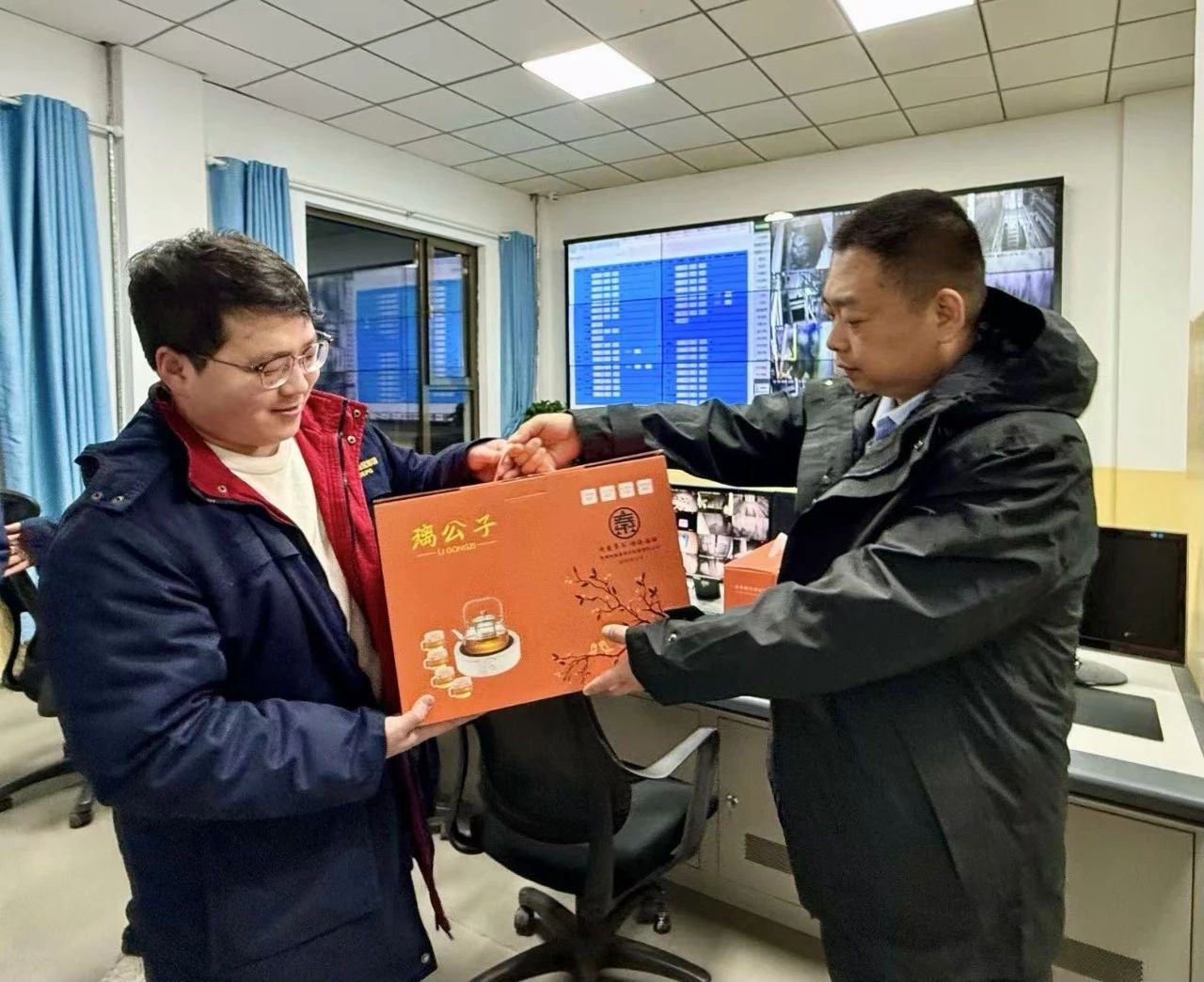 关怀一线，情暖寒冬｜新京澳门葡萄城
公司工会开展2024年“冬送温暖”慰问活动